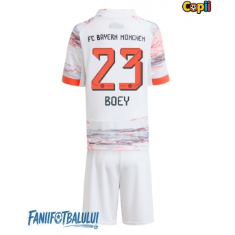 Bayern Munich Sacha Boey #23 Echipament de Fotbal Replică 2025-26 Copii Deplasare (+ Șorturi)